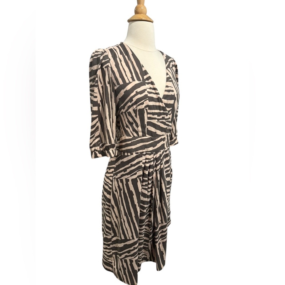 NWT Banana Republic Pink/Brown Zebra Print Wrap Dress-size 6 - Picture 2 of 8